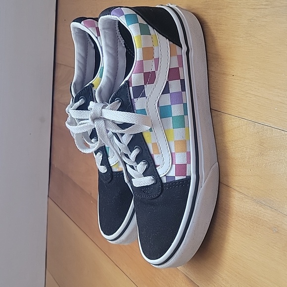Vans Rainbow Checkered Lace Up Old Skool Skater Sneakers Shoes Sz 3 US ( 34 UK) - Picture 3 of 9